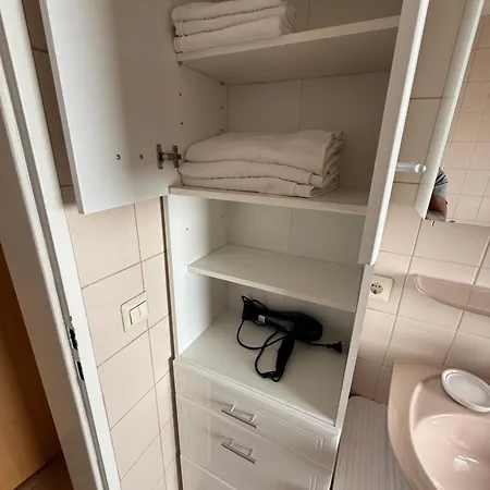 Apisha 5 Apartamento