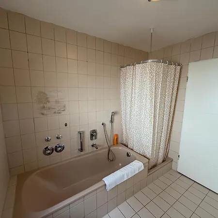 Apartamento Apisha 5 *